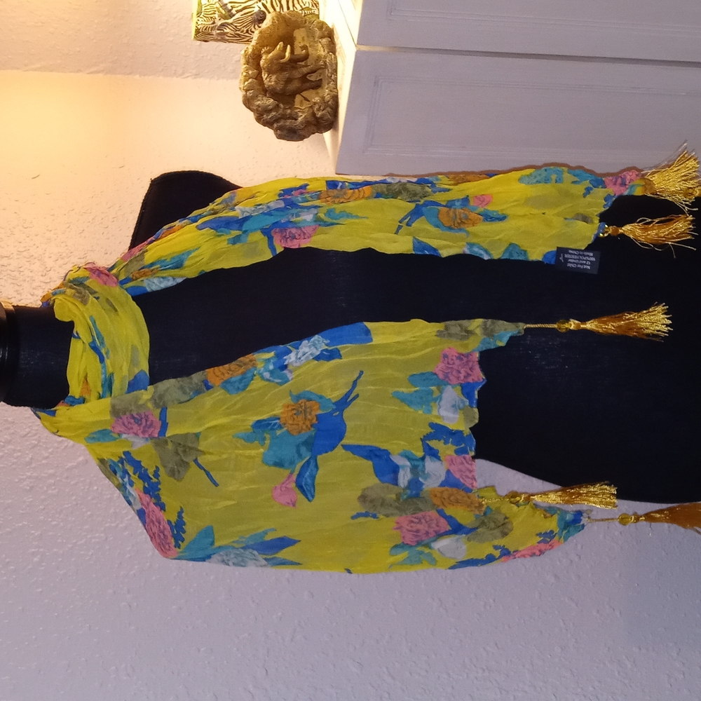 NWT scarf
